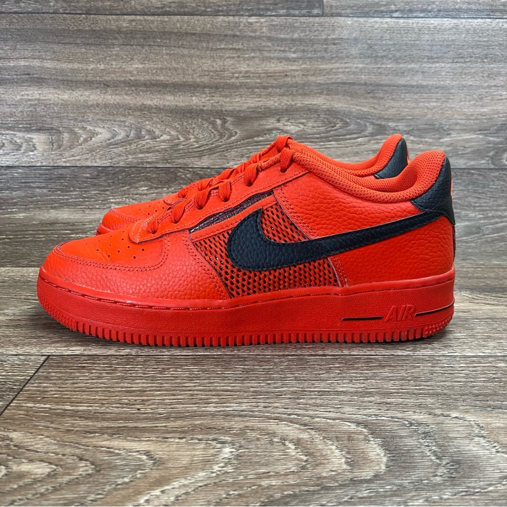 Nike Air Force 1 LV8  Habanero Red/Black Grade School Boys' Shoe 7Y/8.5W